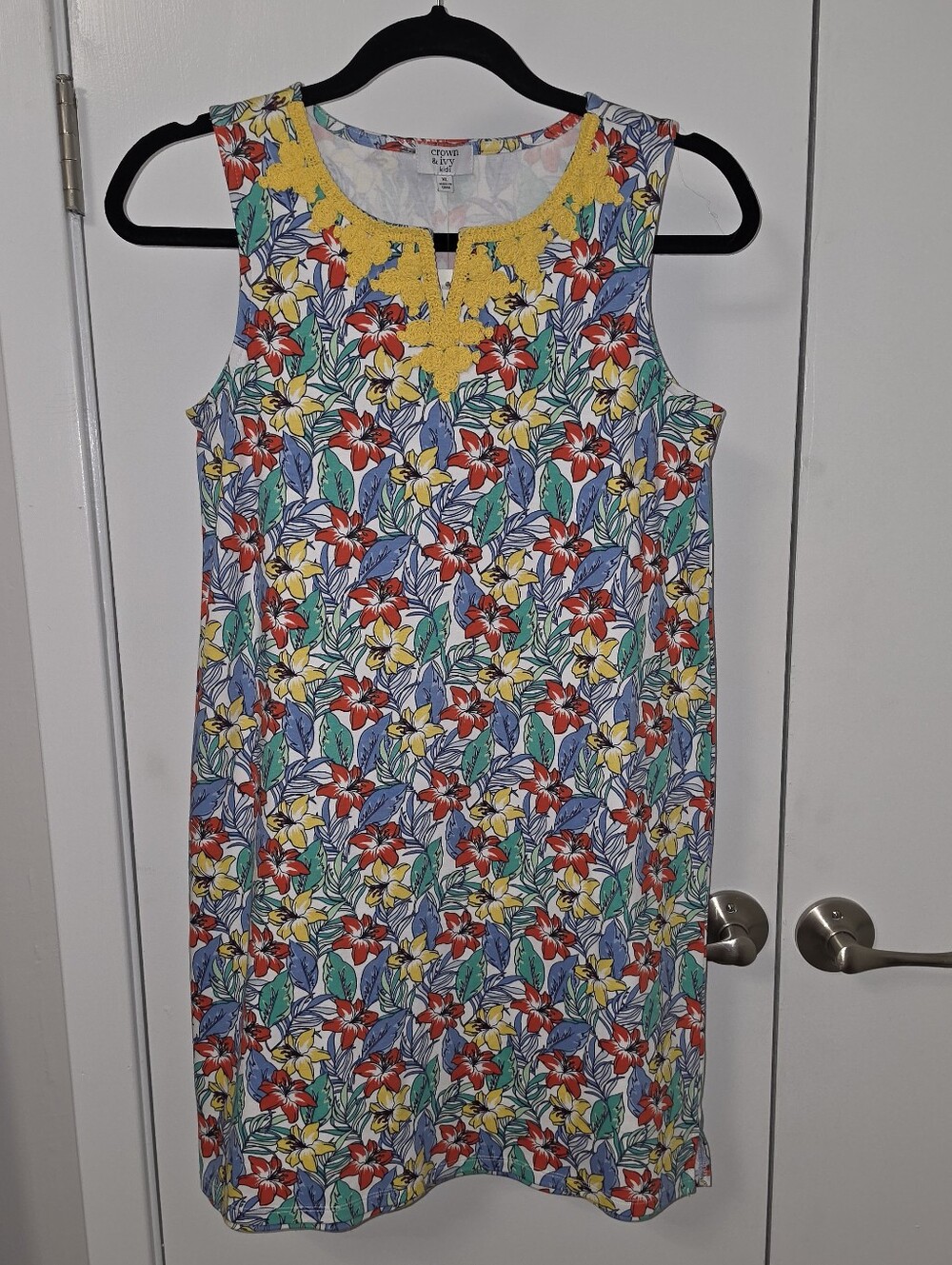 Crown & Ivy Girls XL Floral Shift Dress Yellow Lace Detail